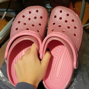 Crocs size 7